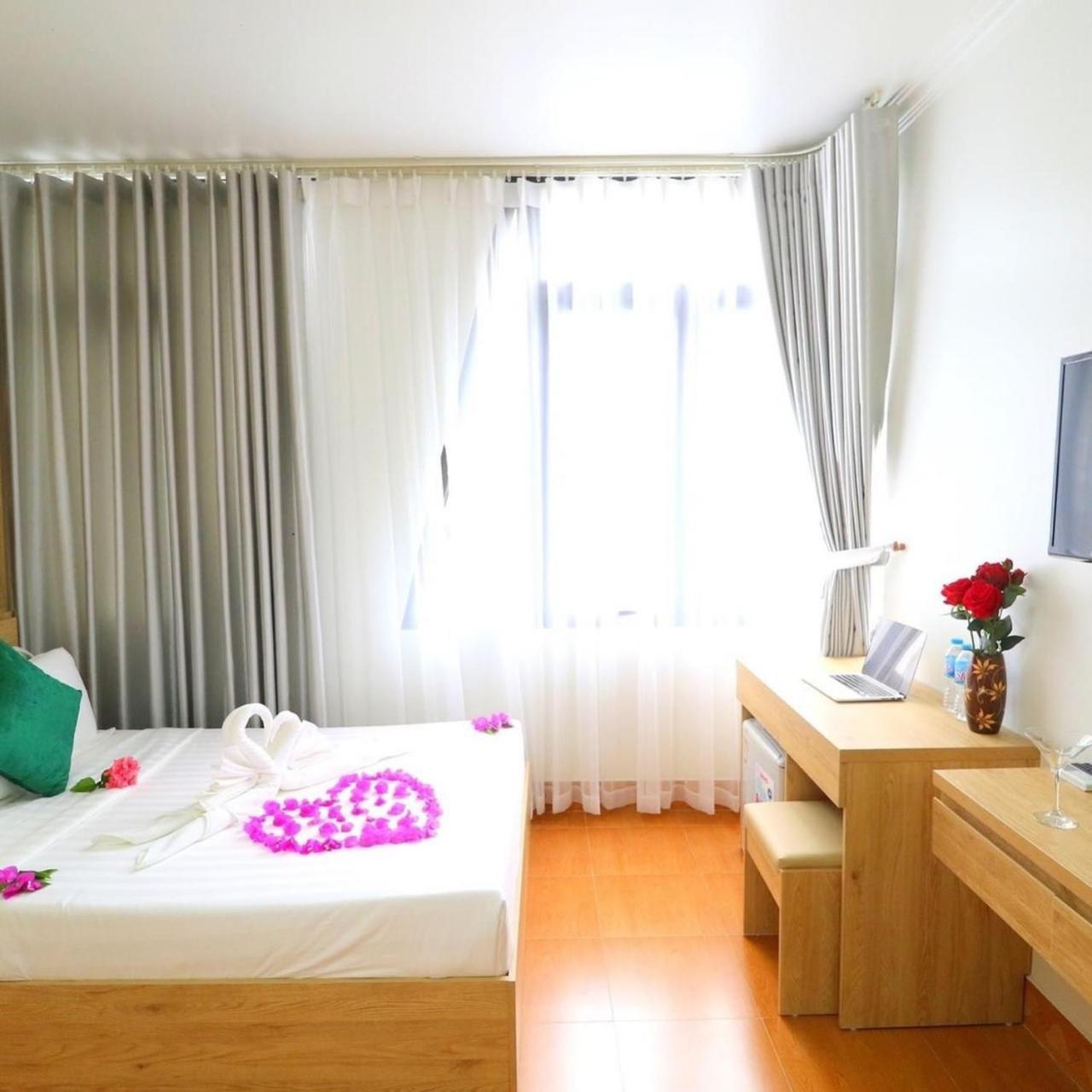 Cat Ba Madame Duyen Hotel Chan Chau Екстериор снимка