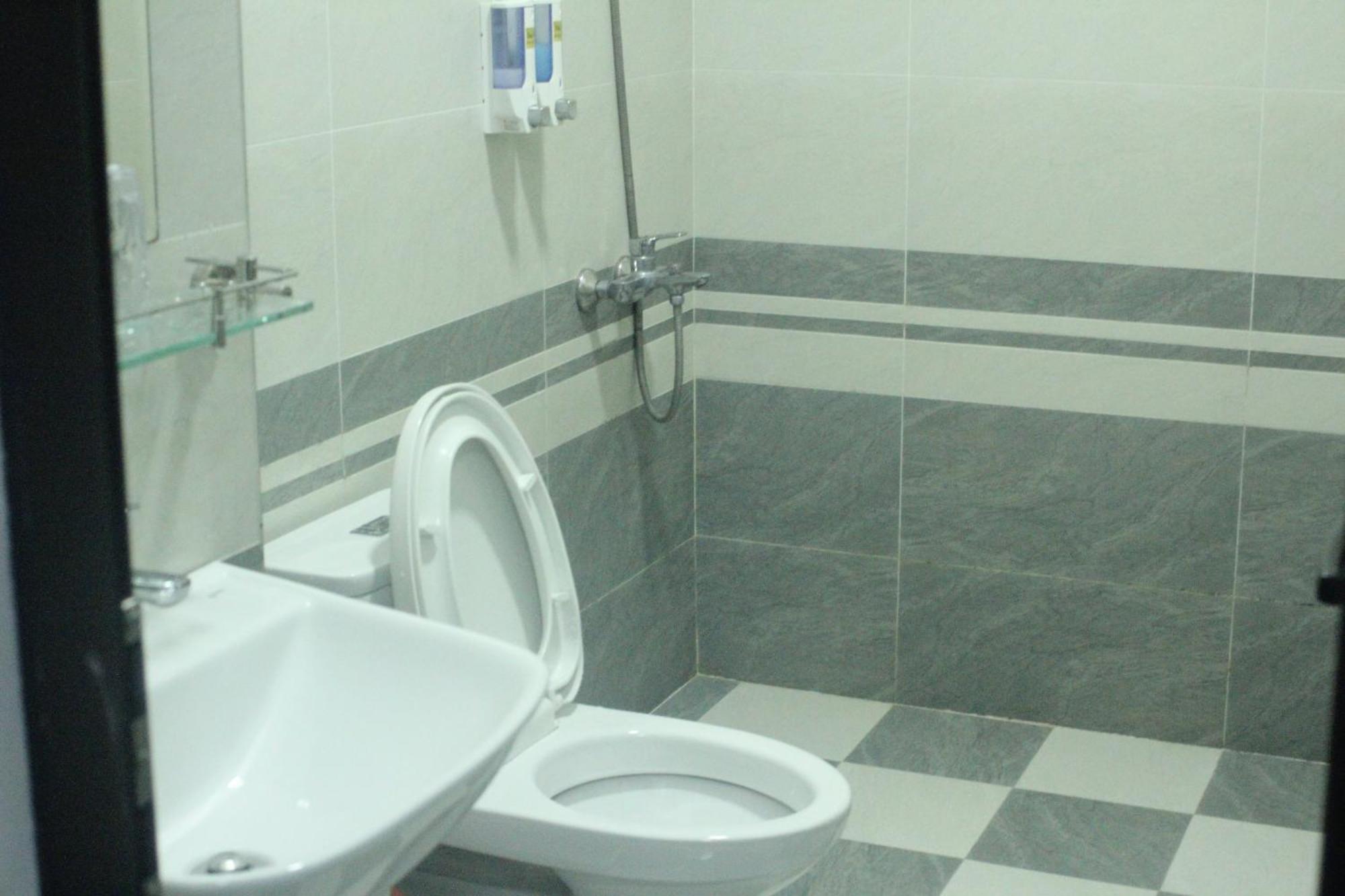 Cat Ba Madame Duyen Hotel Chan Chau Екстериор снимка